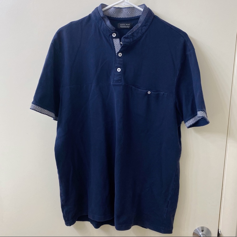 Zara: Men’s Top with Double Layer Collar